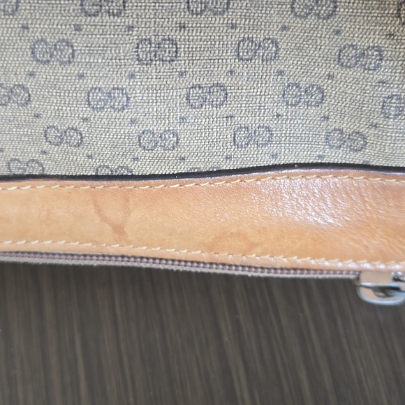 Gucci Gold and Tan Leather Vintage Bundle With Matching Eyeglass Case - Picture 16 of 17